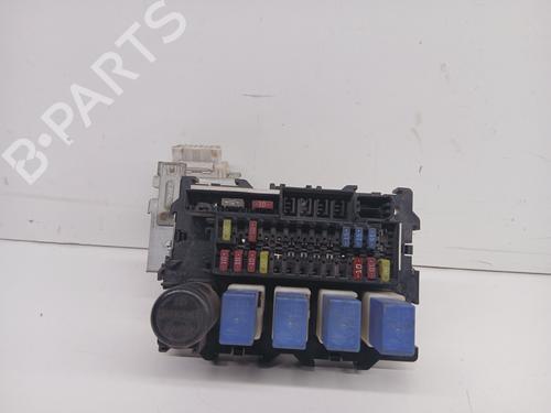 Used Fuse box NISSAN PICK UP (D22) [1997-2025]  26882878