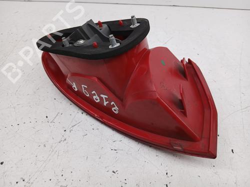 Right taillight ALFA ROMEO 147 (937_) 1.9 JTDM 16V (937.AXN1B, 937.BXN1B) | BP20817276C35 