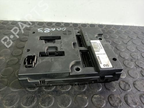 Used Fuse box CHEVROLET EPICA (KL1_) 2.0 (144 hp) 20839446