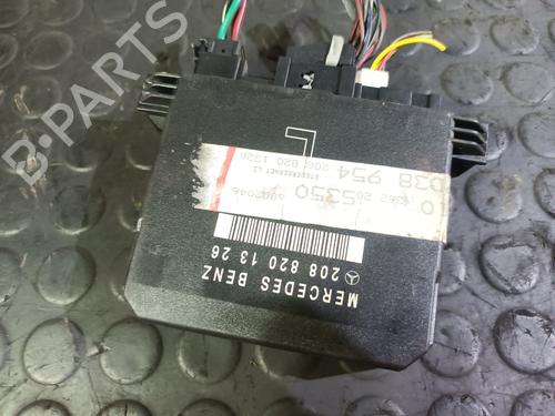 Used Comfort control module MERCEDES-BENZ E-CLASS (W210) E 300 Turbo-D (210.025) (177 hp) 20826500