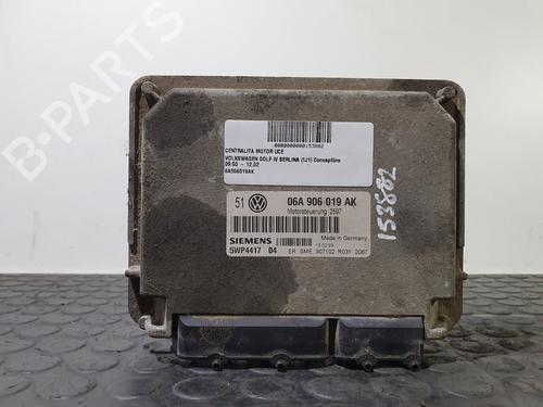 Used Engine control unit (ECU) VW GOLF IV (1J1) 1.9 TDI (101 hp) 20830360