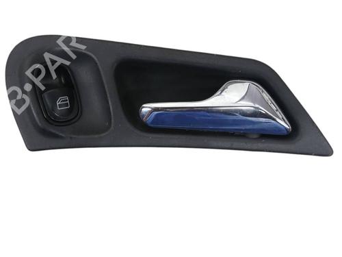Used Rear right interior door handle Rear right interior door handle MERCEDES-BENZ C-CLASS (W203) C 200 CDI (203.004) (116 hp) 40624798 40624798