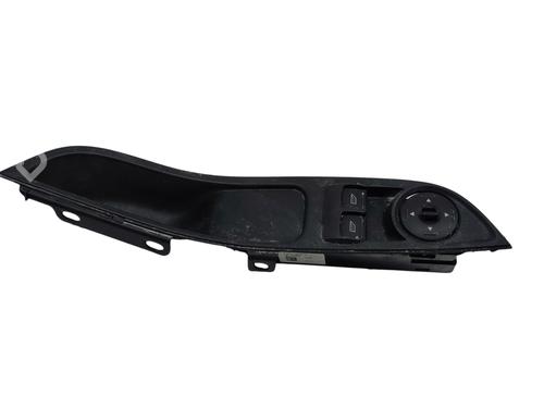 left-front-window-switch-ford-focus-iii-2010-2011-2012-2013-2014-2015-2016-2017-2018-2019-2020-31975337 main image