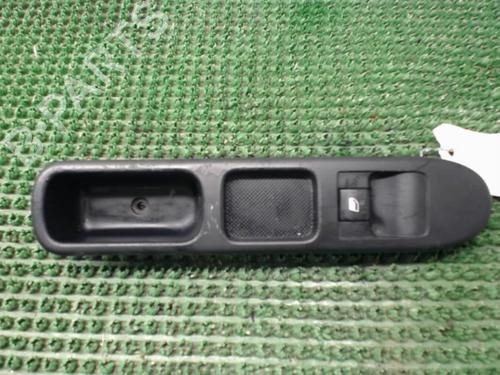 Right front window switch PEUGEOT 307 Break (3E) 2.0 HDi 135 | BP22078934I26 