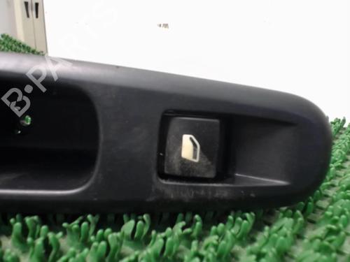 Used Right rear window switch Right rear window switch PEUGEOT 5008 (0U_, 0E_) 2.0 HDi 150 / BlueHDi 150 (150 hp) 22082231 22082231