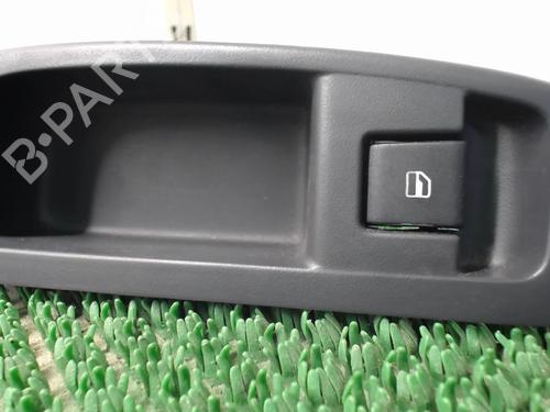 Used Right front window switch Right front window switch VW FOX Hatchback (5Z1, 5Z3, 5Z4) 1.2 (55 hp) 22081533 22081533