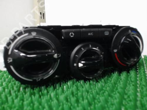 Climate control PEUGEOT 208 I (CA_, CC_) 1.6 BlueHDi 100 | BP22082589I5