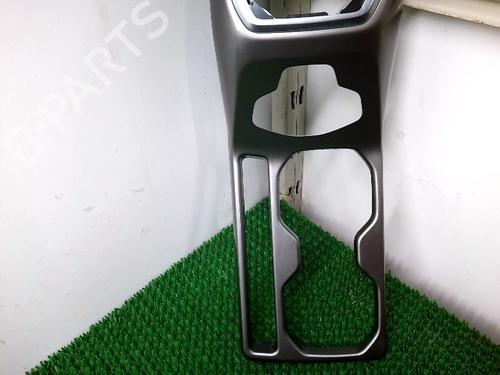 Used Middle console Middle console JEEP RENEGADE SUV (BU, B1, BV) 1.6 CRD (120 hp) 32161811 32161811