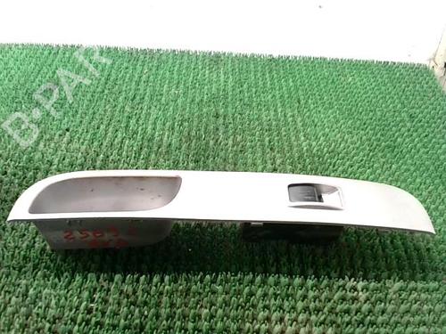 Used Right front window switch MITSUBISHI L200 / TRITON (KA_T, KB_T) 2.5 DI-D 4WD (KB4T) (136 hp) 29521063