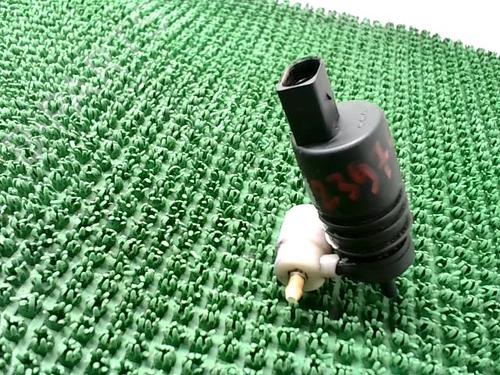 Washer pump VW GOLF V (1K1) 1.9 TDI | BP26966687E24 - Image 3