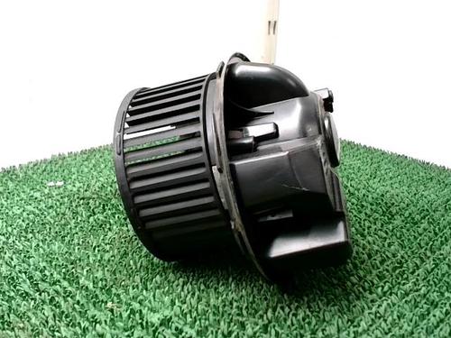 Used Heater blower motor AUDI A3 (8P1) 1.9 TDI (105 hp) 24889683
