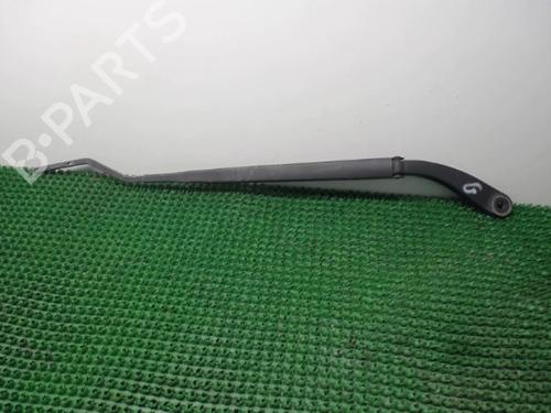 Used Front windshield wiper arm RENAULT SCÉNIC II (JM0/1_) 1.5 dCi (JM1E, JM16) (106 hp) 22077432