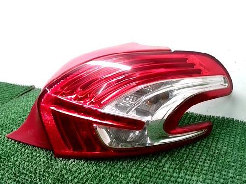 Right taillight PEUGEOT 208 I (CA_, CC_) 1.4 HDi | BP22090609C35 