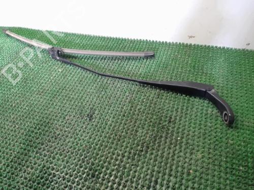 Used Front windshield wiper arm Front windshield wiper arm 22079523 22079523