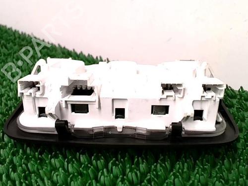 Used Interior roof light Interior roof light DS DS 4 / DS 4 CROSSBACK (NX_) 1.2 THP 130 (NXHNYM) (130 hp) 22090533 22090533