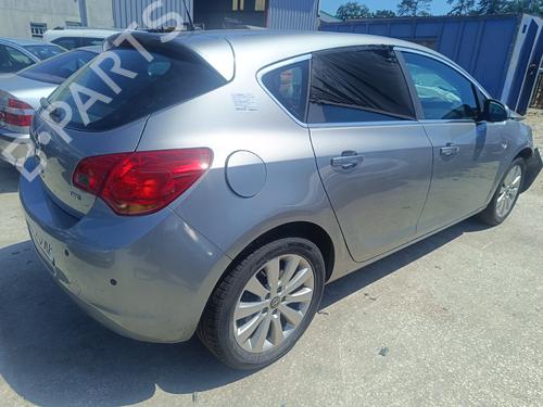 Brugte OPEL ASTRA J (P10) 1.7 CDTI (68) 4950596