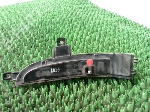 Used Right front indicator Right front indicator RENAULT KOLEOS I (HY_) 2.0 dCi 4x4 (HY0K) (150 hp) 29932644 29932644