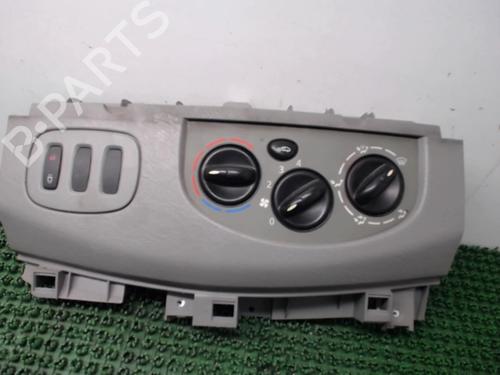 Used Climate control RENAULT TRAFIC II Van (FL) 1.9 dCi 80 (FL0B) (82 hp) 22085063