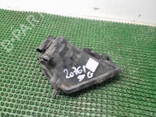 Feu de brouillard avant gauche FORD FIESTA V (JH_, JD_) 1.4 TDCi (68 hp) 22078892