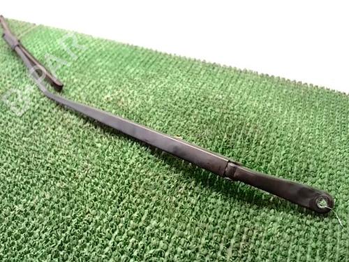 Front windshield wiper arm RENAULT MEGANE III Grandtour (KZ0/1) 1.5 dCi (KZ09, KZ0D, KZ1G, KZ29, KZ14, KZ1W, KZ10, KZ1F,... | BP24939458C143 