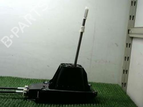 Used Gear lever RENAULT CLIO IV (BH_) 1.5 dCi 75 (75 hp) 22088441