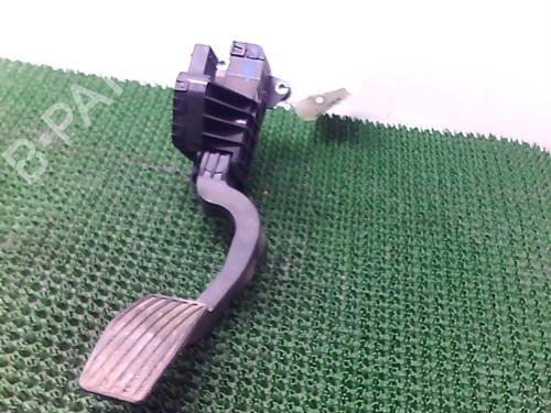 Used Pedal FIAT GRANDE PUNTO (199_) 1.3 D Multijet (75 hp) 22078068