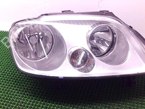 Used Right headlight VW TOURAN (1T1, 1T2) 1.9 TDI (105 hp) 22076202