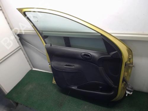Used Left front door Left front door PEUGEOT 206 SW (2E/K) 1.4 (75 hp) 20877589 20877589