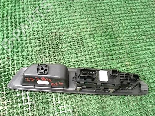 Used Left front window switch Left front window switch CITROËN C4 III (BA_, BB_, BC_) BLUEHDI 110 (BBYHSA) (110 hp) 30603395 30603395