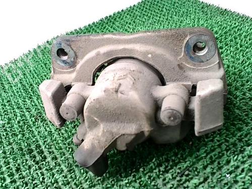 Used Right front brake caliper Right front brake caliper PEUGEOT 3008 II SUV (MC_, MR_, MJ_, M4_) 1.6 BlueHDi 120 (120 hp) 27346402 27346402