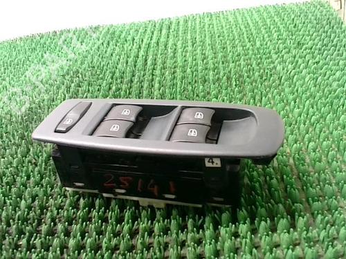 Used Left front window switch RENAULT KOLEOS I (HY_) 2.0 dCi 4x4 (HY0K) (150 hp) 29927345