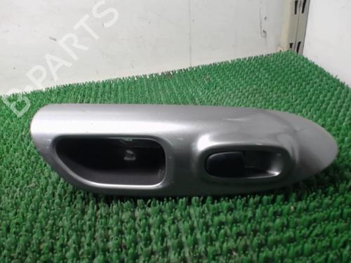 Used Right rear window switch NISSAN JUKE (F15) 1.5 dCi (110 hp) 22086671