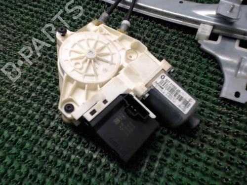 Rudehejsemekanisme venstre bagtil RENAULT MEGANE III Hatchback (BZ0/1_, B3_) 1.9 dCi (BZ0N, BZ0J) | BP20876609C24 