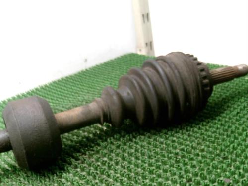 Used Right front driveshaft Right front driveshaft RENAULT CLIO II (BB_, CB_) 1.2 16V (BB05, BB0W, BB11, BB27, BB2T, BB2U, BB2V, CB05,... (75 hp) 22078672 22078672
