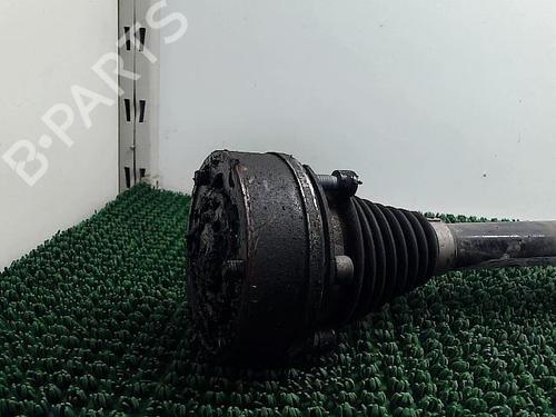 Used Left front driveshaft VW GOLF VI (5K1) 1.6 TDI (105 hp) 22090879