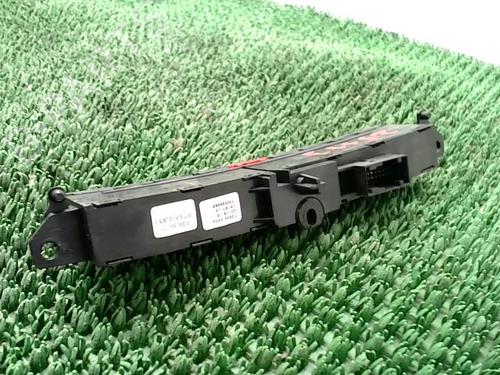 warning-switch-fiat-500l-351_-352_-2012-27809119 main image