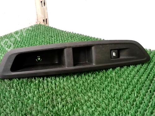 Used Right front window switch Right front window switch CITROËN C4 III (BA_, BB_, BC_) BLUEHDI 110 (BBYHSA) (110 hp) 30628951 30628951