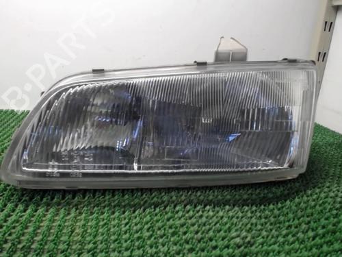 Used Left headlight HYUNDAI H-1 Van (A1) 2.5 TD (80 hp) 22078260