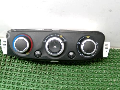 Climate control RENAULT MEGANE III Hatchback (BZ0/1_, B3_) 1.5 dCi | BP22078774I5 