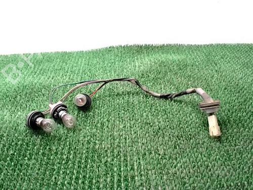 Used Lamp holder SUZUKI SWIFT III (MZ, EZ) 1.3 DDiS (RS413D) (69 hp) 29900989