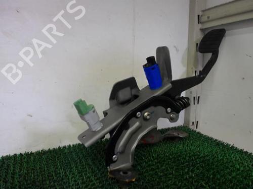 Clutch pedal RENAULT CLIO IV (BH_) 1.5 dCi 75 | BP22088359I13 