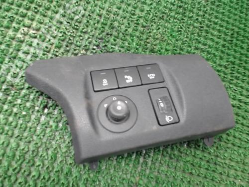 Used Switch Switch CITROËN BERLINGO Box Body/MPV (B9) 1.6 BlueHDi 100 (99 hp) 22085058 22085058