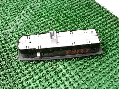 Venstre Foran elrute bryter RENAULT MEGANE III Hatchback (BZ0/1_, B3_) 1.9 dCi (BZ0N, BZ0J) | BP29900996I27