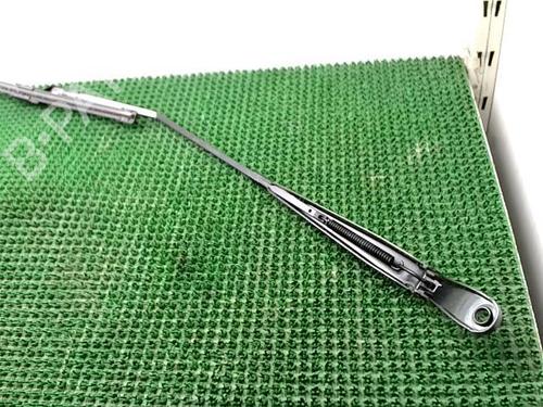 Used Front windshield wiper arm Front windshield wiper arm 20874062 20874062