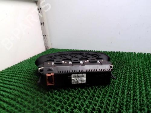 Used Display monitor Display monitor PEUGEOT 308 I (4A_, 4C_) 1.6 HDi (90 hp) 22086069 22086069