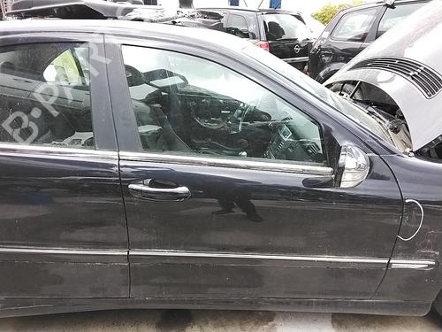 Used Right front door Right front door MERCEDES-BENZ C-CLASS (W203) C 200 CDI (203.007) (122 hp) 35780764 35780764