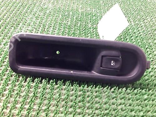 Used Switch RENAULT CLIO III (BR0/1, CR0/1) 1.2 16V Hi-Flex (BR1U, CR1U) (75 hp) 22076080
