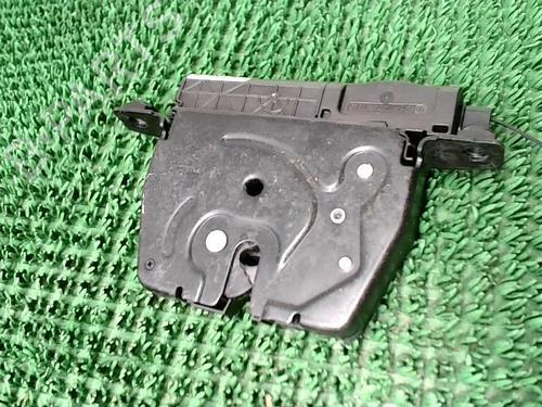 Used Tailgate lock BMW 5 (F10) 535 i (306 hp) 22090280