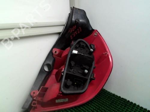 Used Left taillight Left taillight RENAULT CLIO III (BR0/1, CR0/1) 1.5 dCi (C/BR0G, C/BR1G) (68 hp) 22086661 22086661