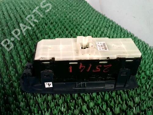 Left front window switch RENAULT KOLEOS I (HY_) 2.0 dCi 4x4 (HY0K) | BP29927345I27